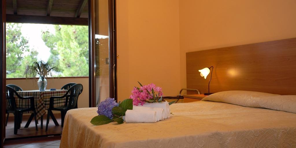 B&B Fort Apache Monforte San Giorgio Екстериор снимка